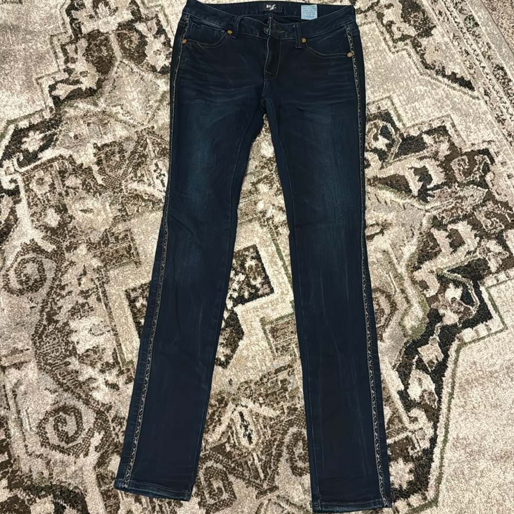 Buckaroo Jeans leopard trim dark wash skinny jeans